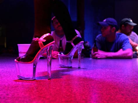 Strip-tease/Lapdance Trouver une prostituée Birsfelden