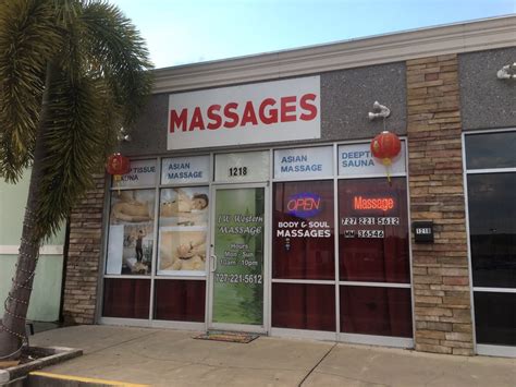 Erotic massage Winthrop Harbor