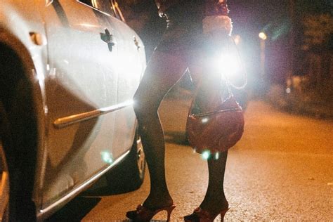 Find a prostitute Paraguacu Paulista
