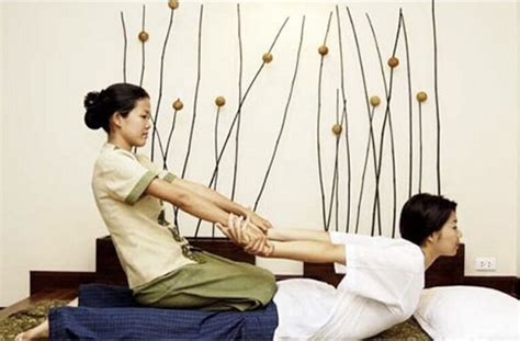 Sexual massage Otaki