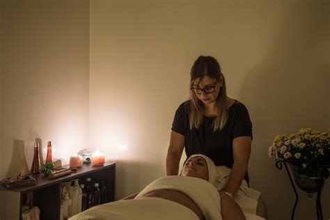 Sexual massage Pietrasanta