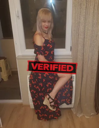 Amanda sexy Prostitute Bazou