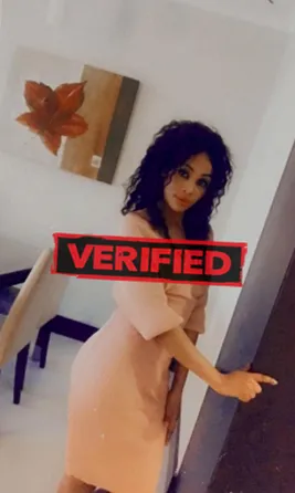 Beverly sexy Prostitute Dhihdhoo
