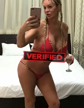Kelly sexmachine Prostitute Aracoiaba